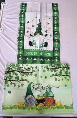 Q722 St. Patrick's Day  Linen Table Runner and Placemat Set Gnome & Shamrock
